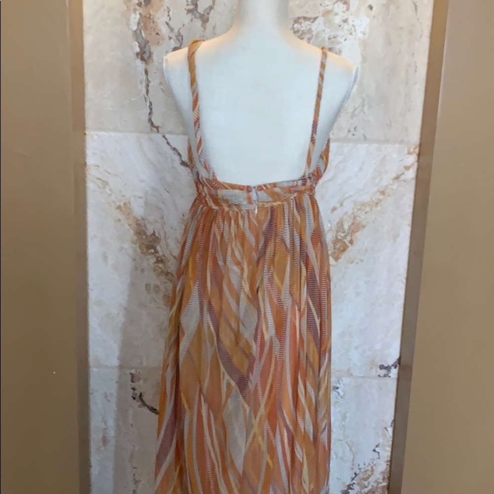 Dress - Picture 3 of 5